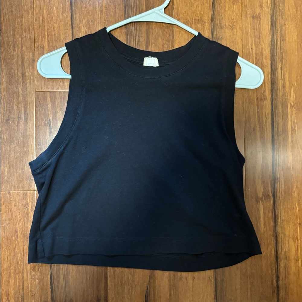 Aritzia crop tank